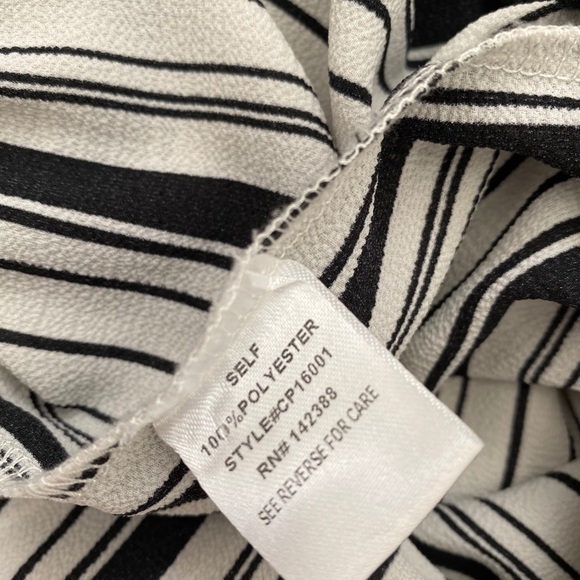 ESSUE Black White Striped Off Shoulder Romper - Picture 6 of 6